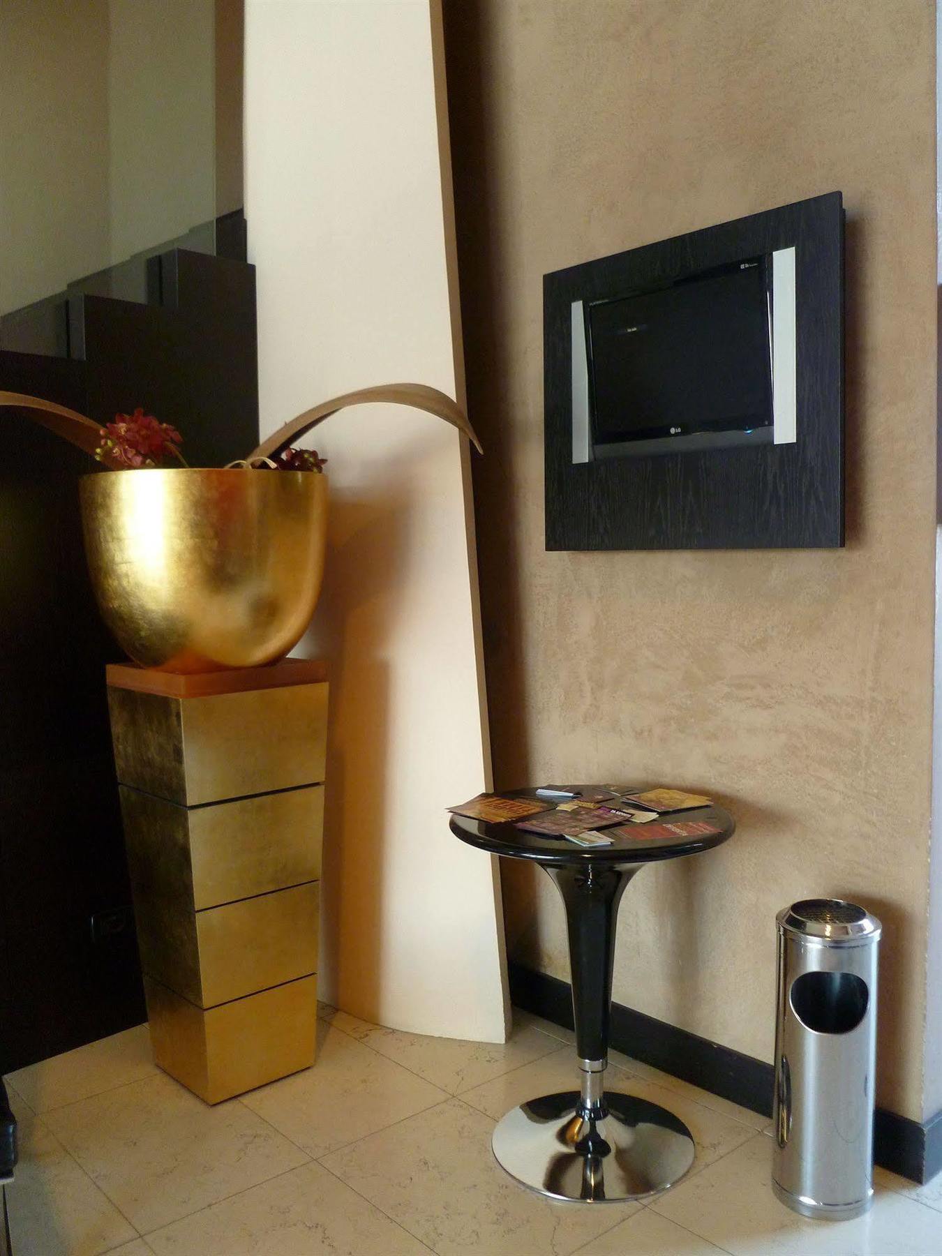 Stadio Hotel بياتشينسا المظهر الخارجي الصورة